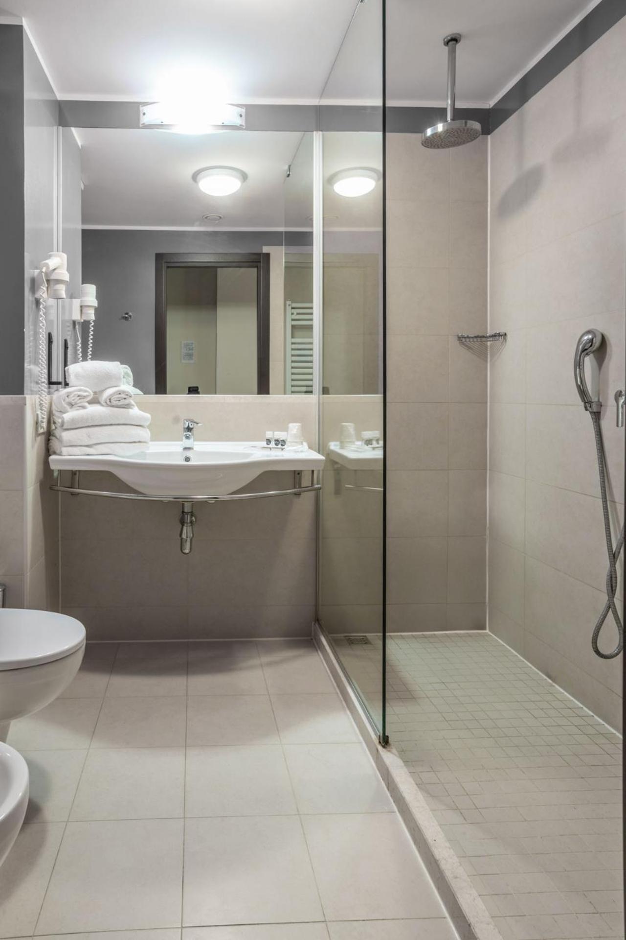 Kona Hotel Verona By Kleos Group Collection Negrar Luaran gambar
